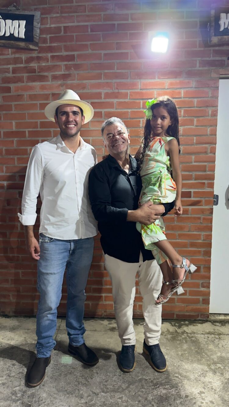 Fé e Gratidão: Marquinhos da Saúde Celebra Milagre com Culto de Ações de Graças em São João do Manteninha