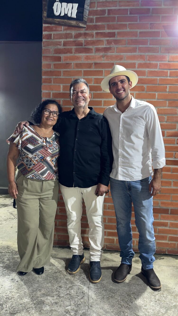 Fé e Gratidão: Marquinhos da Saúde Celebra Milagre com Culto de Ações de Graças em São João do Manteninha