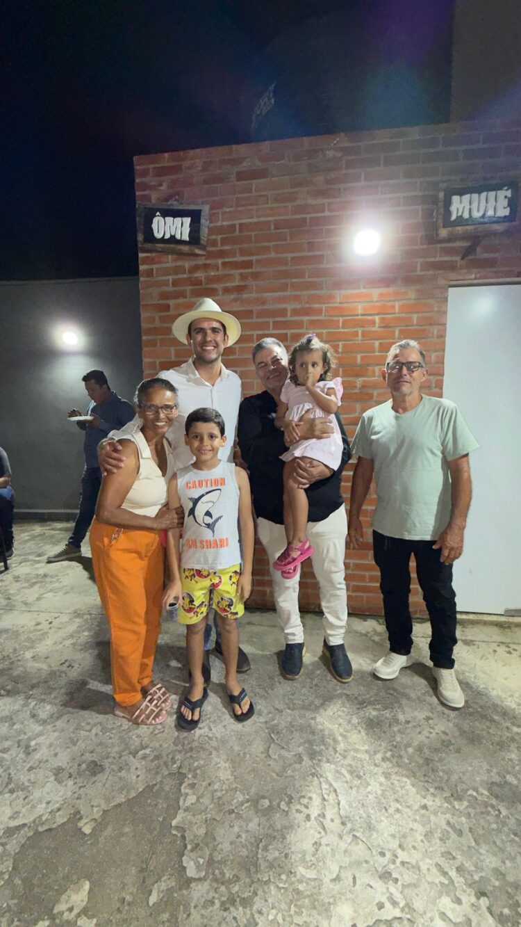 Fé e Gratidão: Marquinhos da Saúde Celebra Milagre com Culto de Ações de Graças em São João do Manteninha