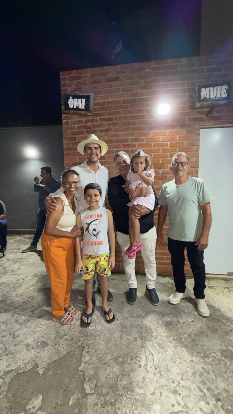 Fé e Gratidão: Marquinhos da Saúde Celebra Milagre com Culto de Ações de Graças em São João do Manteninha