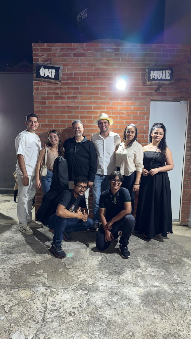 Fé e Gratidão: Marquinhos da Saúde Celebra Milagre com Culto de Ações de Graças em São João do Manteninha