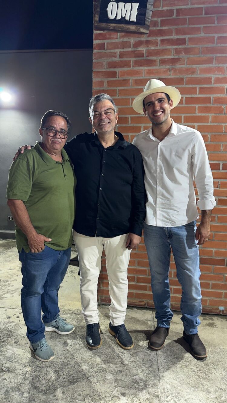 Fé e Gratidão: Marquinhos da Saúde Celebra Milagre com Culto de Ações de Graças em São João do Manteninha