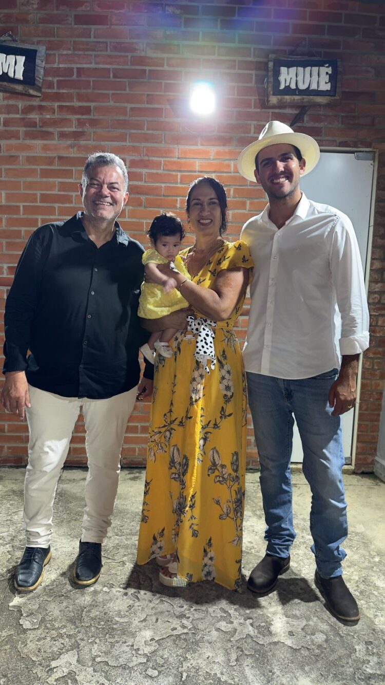 Fé e Gratidão: Marquinhos da Saúde Celebra Milagre com Culto de Ações de Graças em São João do Manteninha