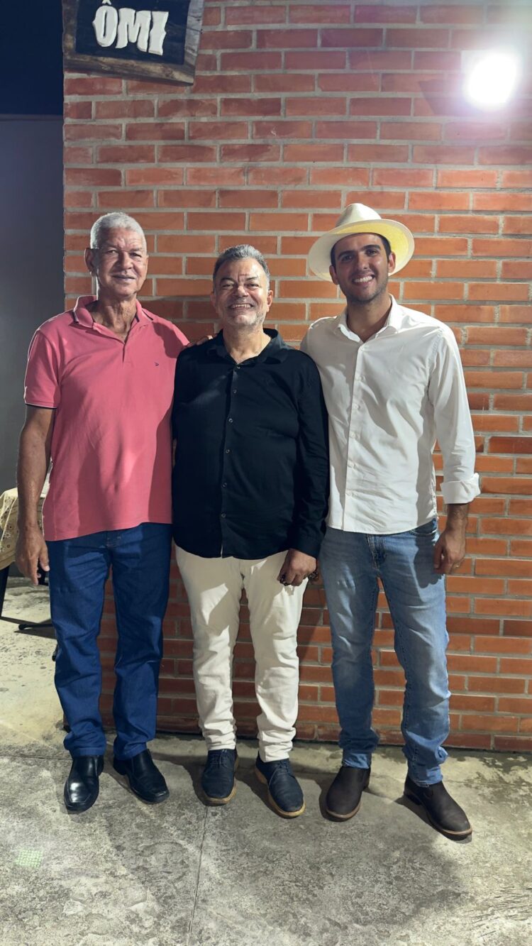 Fé e Gratidão: Marquinhos da Saúde Celebra Milagre com Culto de Ações de Graças em São João do Manteninha