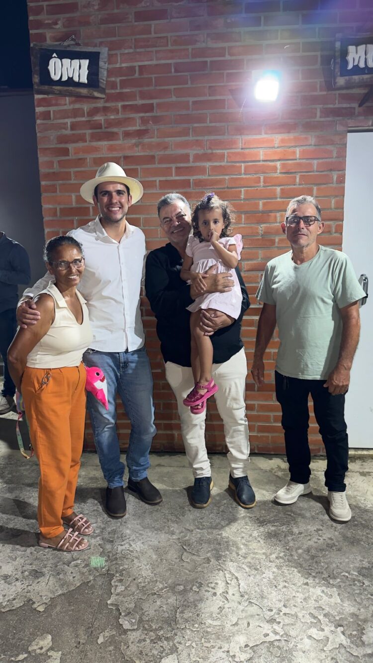 Fé e Gratidão: Marquinhos da Saúde Celebra Milagre com Culto de Ações de Graças em São João do Manteninha