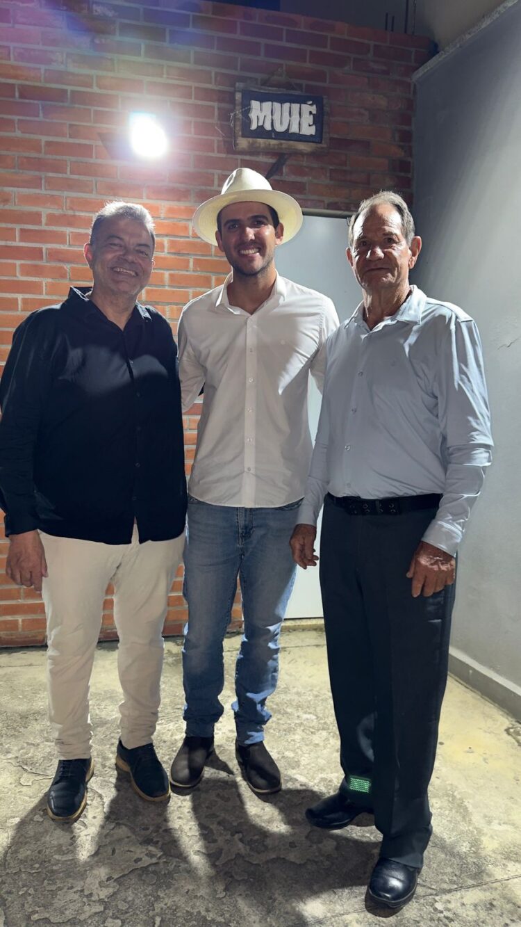 Fé e Gratidão: Marquinhos da Saúde Celebra Milagre com Culto de Ações de Graças em São João do Manteninha