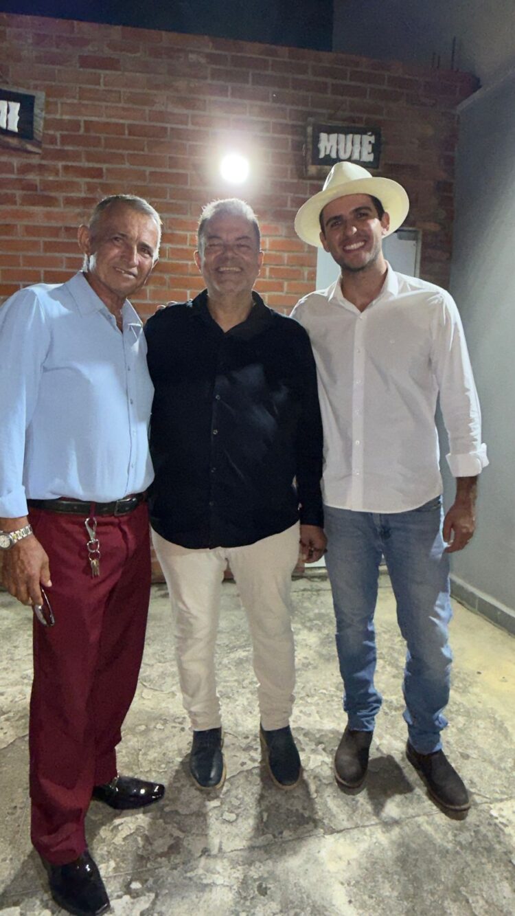 Fé e Gratidão: Marquinhos da Saúde Celebra Milagre com Culto de Ações de Graças em São João do Manteninha