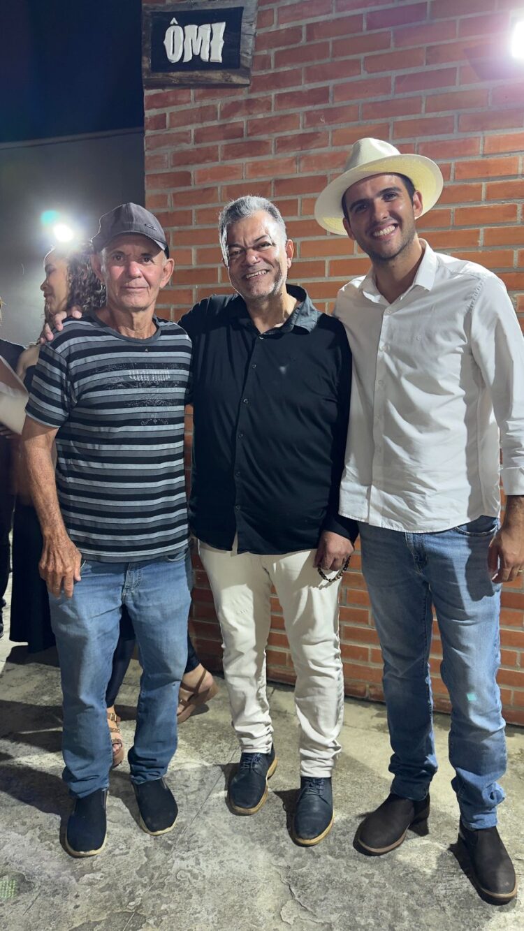 Fé e Gratidão: Marquinhos da Saúde Celebra Milagre com Culto de Ações de Graças em São João do Manteninha