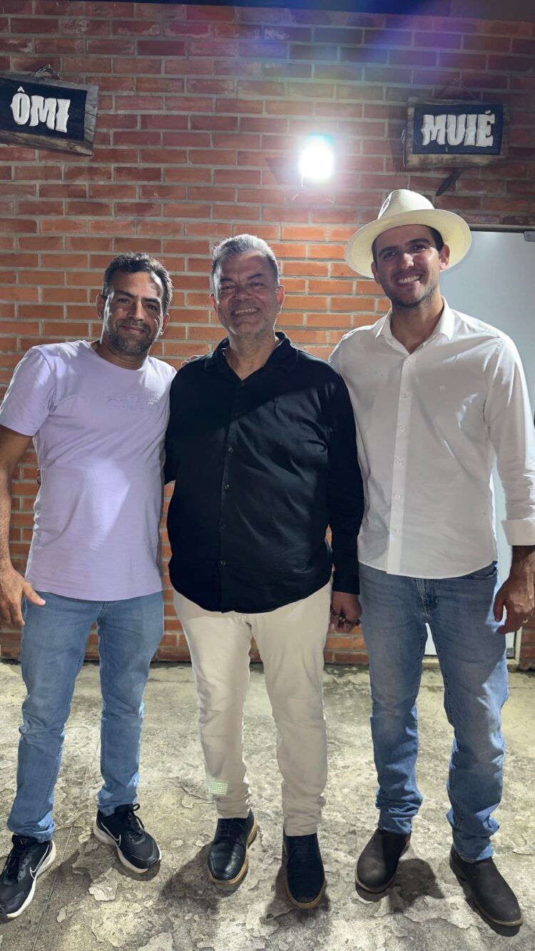 Fé e Gratidão: Marquinhos da Saúde Celebra Milagre com Culto de Ações de Graças em São João do Manteninha