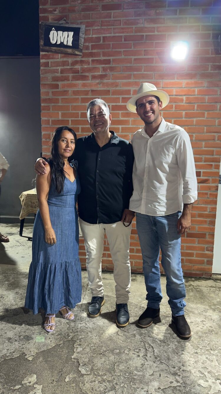 Fé e Gratidão: Marquinhos da Saúde Celebra Milagre com Culto de Ações de Graças em São João do Manteninha