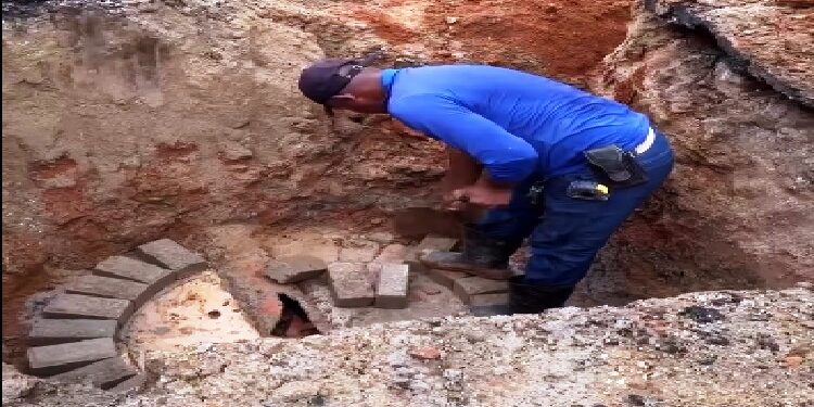 SAAE finaliza substituição de rede de esgoto na Rua Cândido Ilhéus após danos causados pelas chuvas