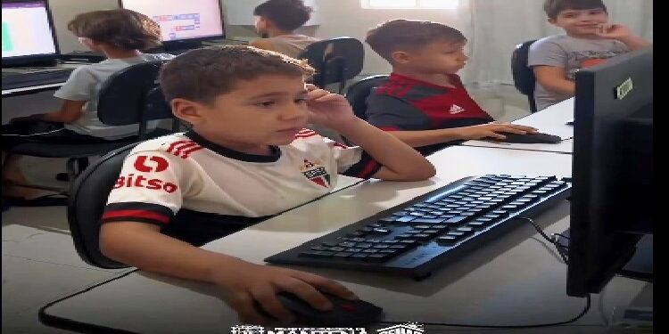 Centro de Convivência Ciranda da Alegria: O Coração da Transformação Social em Mantena