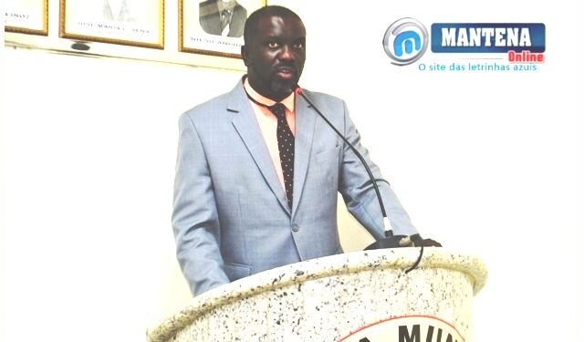 Vereadores dão ultimato sobre assinatura de um novo contrato com a UNIRAD e querem o  pagamento dos  médicos em Mantena 