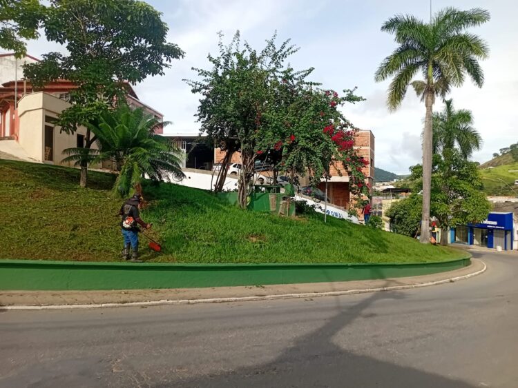 Mantena Floresce: Experiência e Planejamento Transformam o Cenário Ambiental da Cidade
