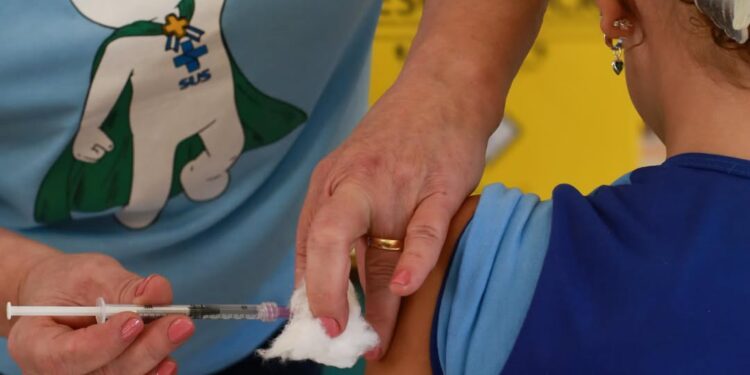 Mantena Protegida: Campanha ‘Vacina na Escola’ Consolida Compromisso com a Saúde Infantil