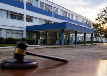 Justiça envia para esfera federal processo sobre gestão de hospitais em Mantena