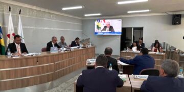 Mantena na UTI  “Pior Câmara que já passou na Terra Boa!”  População já cravou!