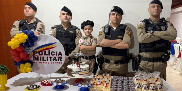 Pequeno admirador celebra 5 anos com a presença da Polícia Militar em Mantena