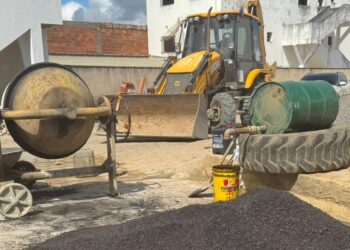 SAAE  inova com fabricação própria de asfalto para recuperação de vias em Mantena 