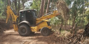 Prefeitura cumpre compromisso e leva patrolamento ao Turvinho de Cima nesta semana, veja as fotos