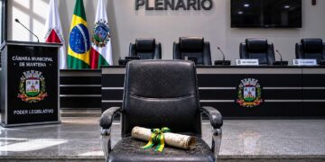 A PIOR CÂMARA DE TODOS OS TEMPOS TAMBÉM É INGRATA?